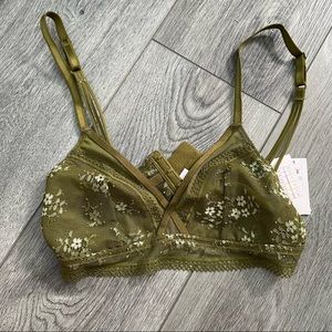 Auden Bra: Unlined Bralette